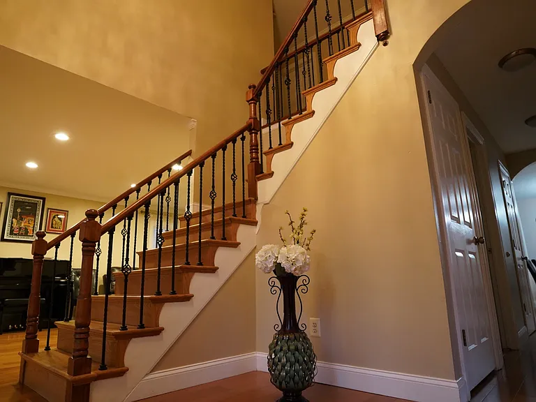 12 Raven Dr — Photo 2