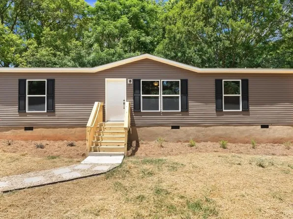 55 Project St, Colbert, GA 30628