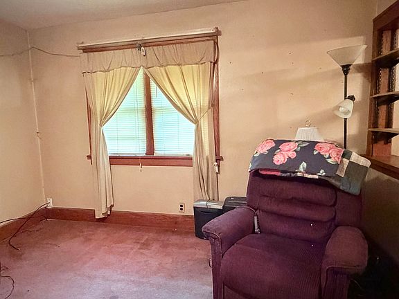 3rd image of 79 E Parker St