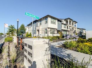 3063 Beaded Mist Walk, Sacramento, CA