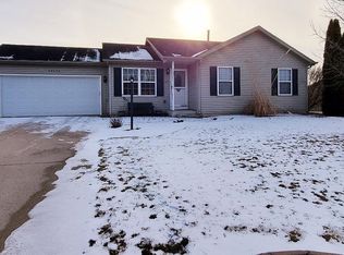 30476 Elizabeth Dr, Elkhart, IN 46516