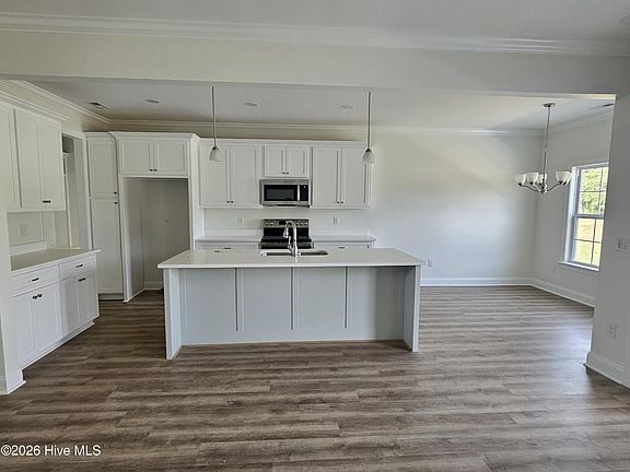 4th image of 177 Country Cove Lane