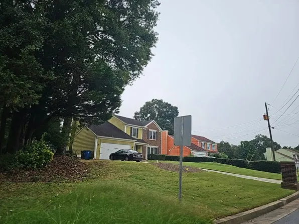 200 Heathrow Dr, Riverdale, GA 30274