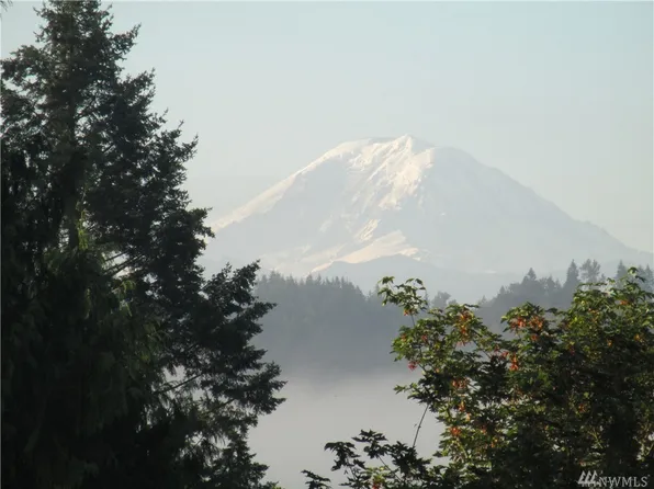 18706 SE Green Valley Rd, Auburn, WA 98092