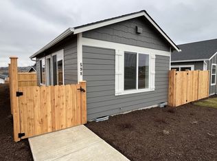 598 NE Arnold St, Madras, OR 97741