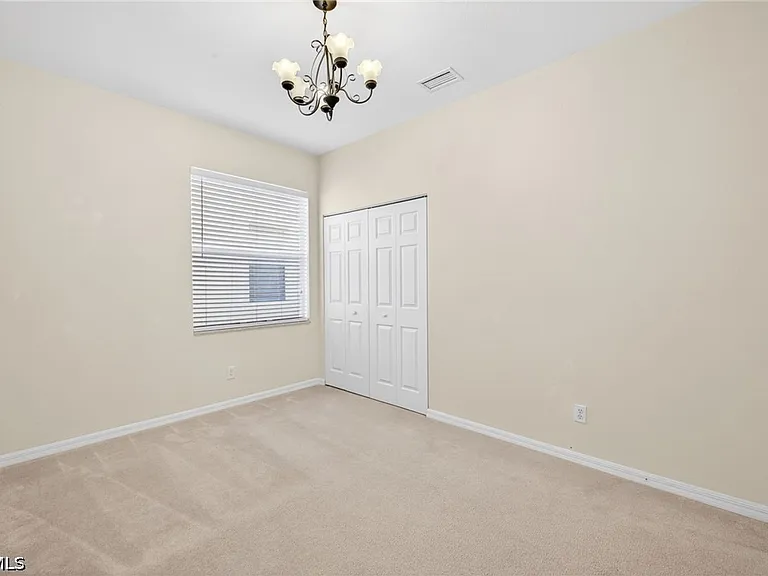 8369 Sumner Ave — Photo 19