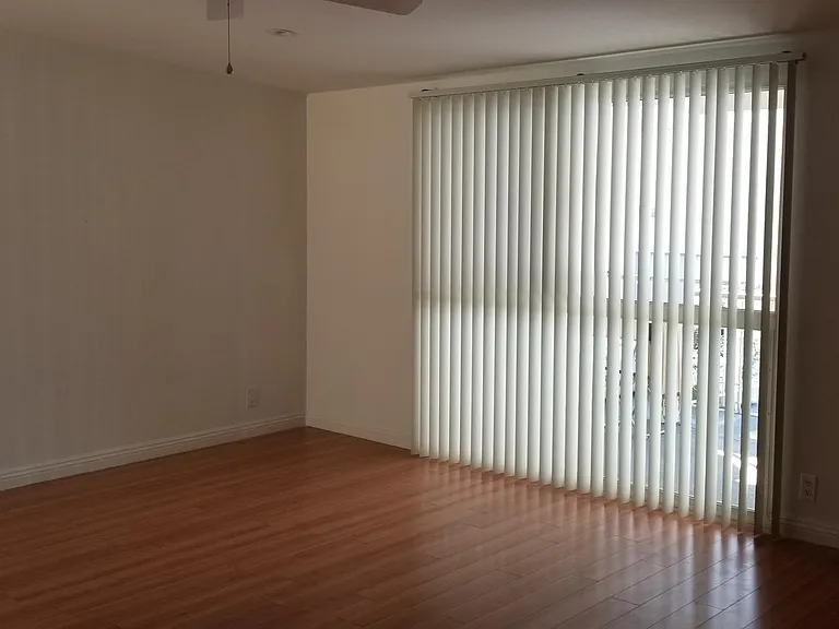 1527 S Shenandoah St #4 — Photo 11