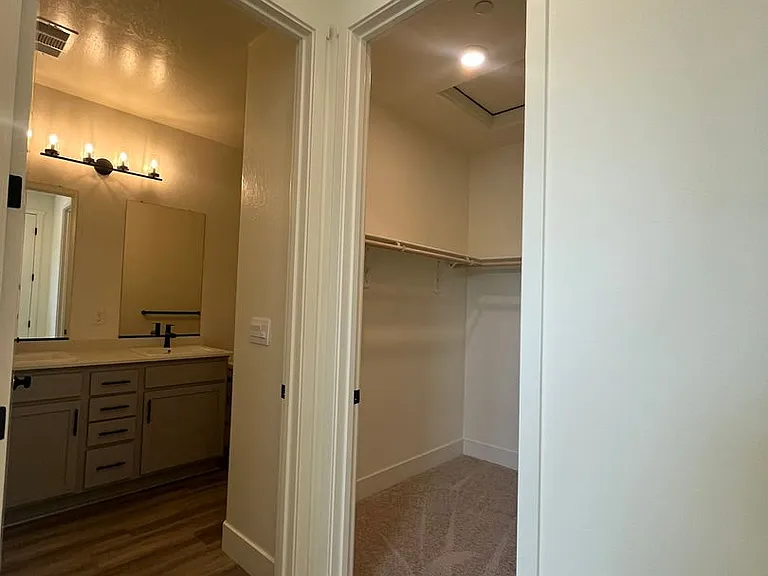 2312 N Kayenta St — Photo 10