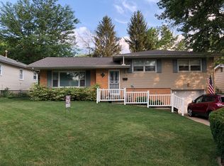 2279 Grandview Dr, Decatur, IL 62526