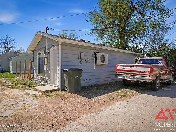 4th image of 509 E Lincoln St