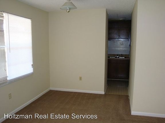 5th image of 215 Darsey Rd APT 38