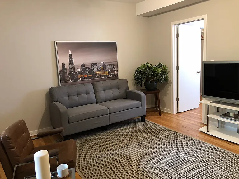 4819-21 N Christiana Ave — Photo 14