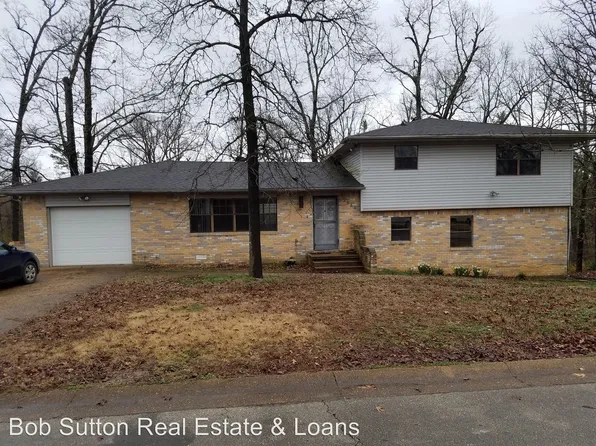 2844 Lakeside Dr, Poplar Bluff, MO 63901