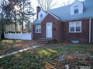 274 Jackson Ave, Syosset, NY 11791