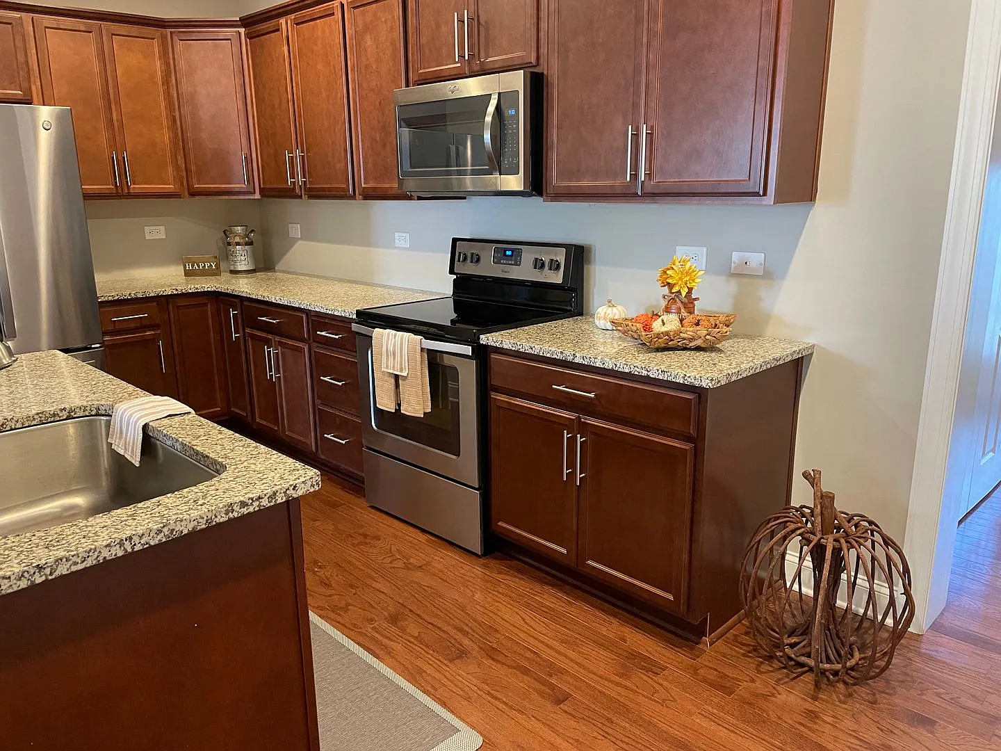 Three Bedroom Townhouse in Westport/Denver — Photo 4
