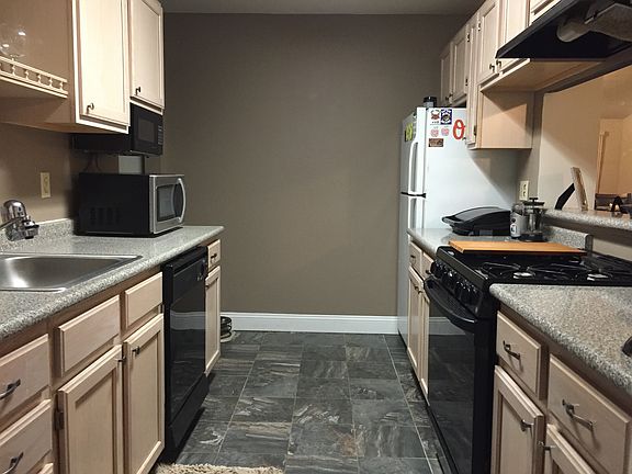 3rd image of 2507 Waters Edge Dr