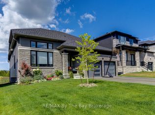 33 Nicort Rd, Wasaga Beach, ON L9Z0N5