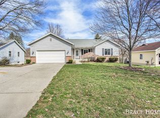 1525 52nd St SW, Wyoming, MI 49509