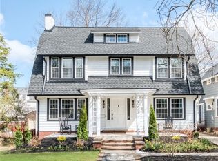 3003 Lincoln Blvd, Cleveland Heights, OH