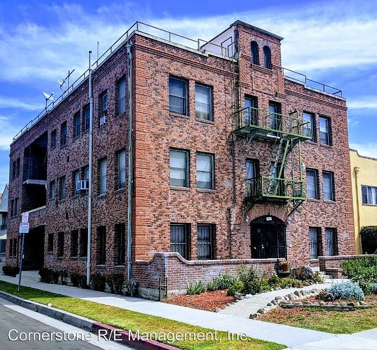 2nd image of 2329 W 25th St APT 303