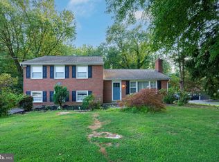 1420 Bradford Ln, Wayne, PA 19087