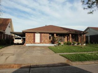 291 Sugarpine Dr, Gretna, LA 70056
