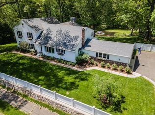 25 Fox Run Rd, Norwalk, CT 06850