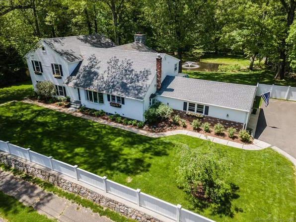 25 Fox Run Road, Norwalk, CT 06850