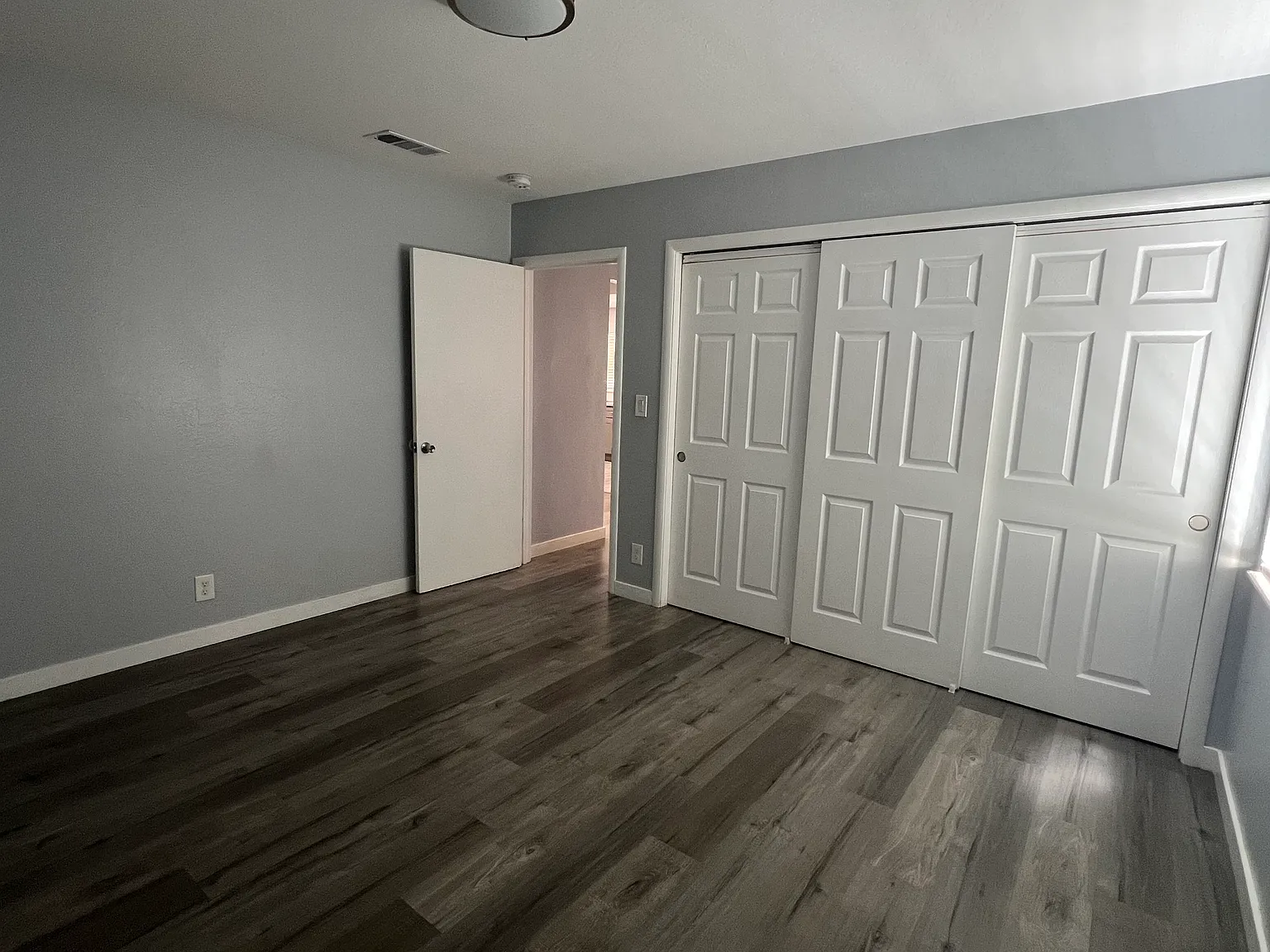 2 bed, 837 sqft, $2,100 — Photo 4