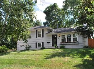 4617 Oxborough Ln, Bloomington, MN 55437