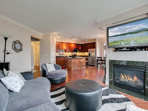 5th image of 500 E Grant St APT 802