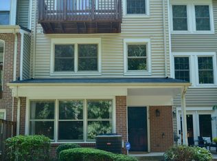12518 Kempston Ln #11, Woodbridge, VA 22192