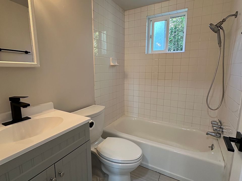 1st image of 387 E Redondo Ave #387