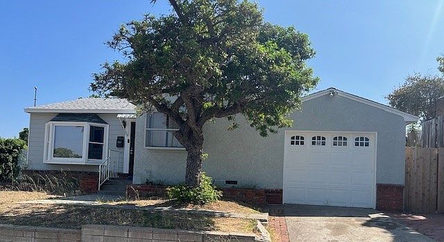 1st image of 4109 Vista Grande Dr #5