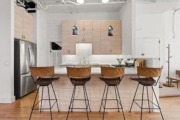 Rented by William Raveis Real Estate | media 20