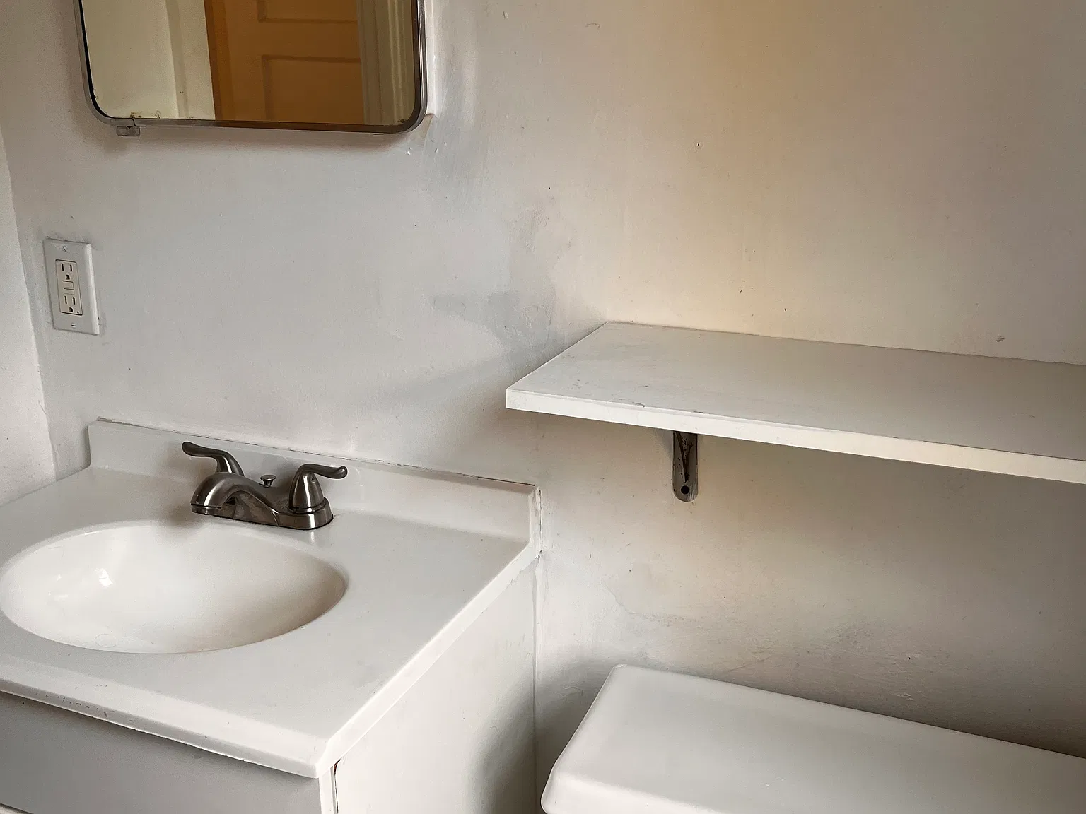 1 bed, 800 sqft, $1,700 — Photo 3