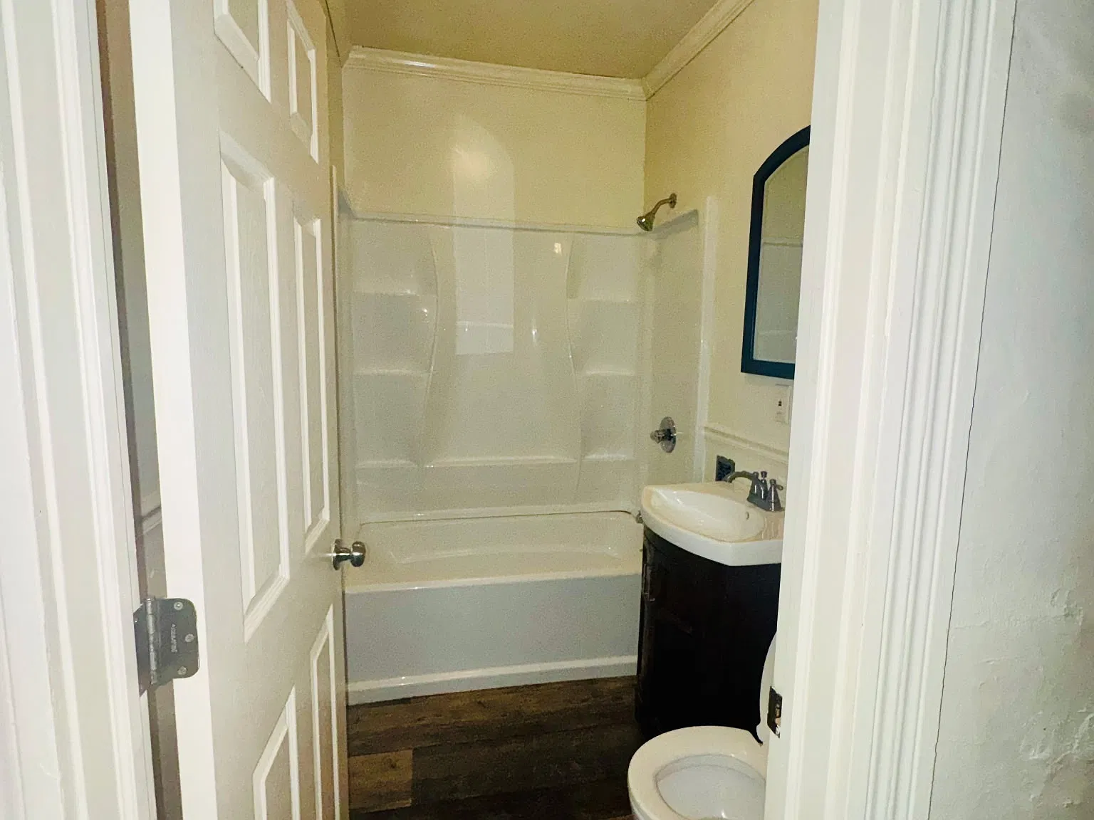 2 bed, $2,300 — Photo 4