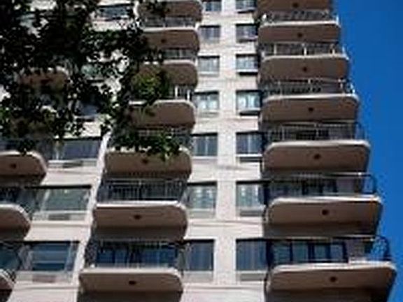 5th image of 187 Bridge St #8C