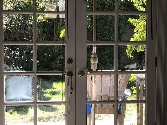 2nd image of 2404 Ashland Ave