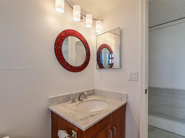 2401 S Ocean Dr #305 — Photo 23