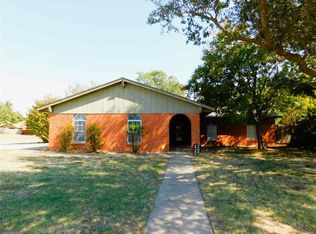 1717 NW Gray Warr Pl, Lawton, OK 73505