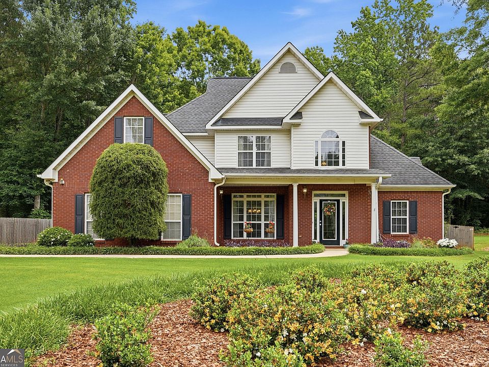 1st image of 445 Huiet Dr