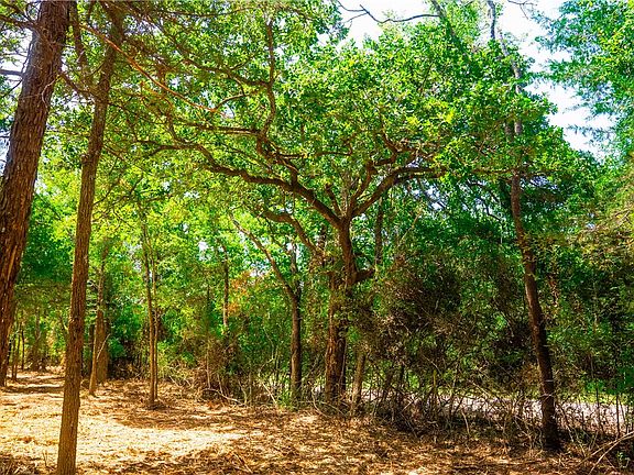 2nd image of 12524 Red Hill Rd