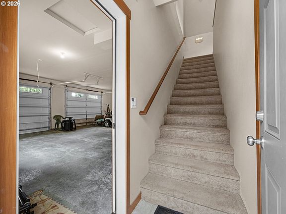 5th image of 31330 Sandridge Rd
