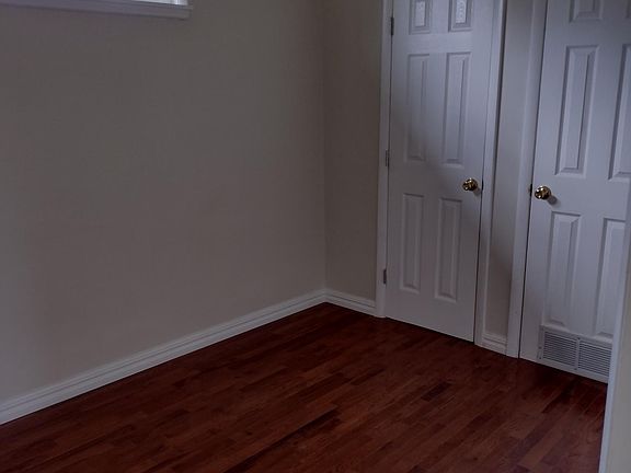 4th image of 4742 Hannover Rear St