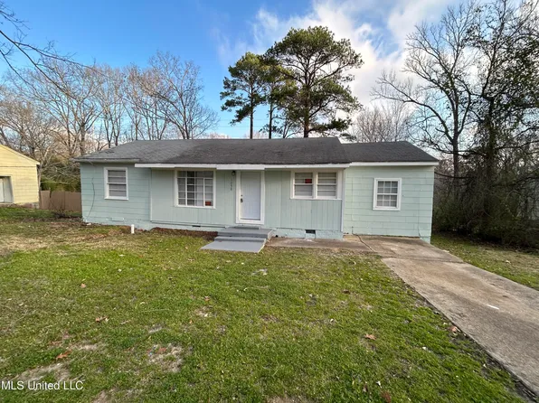 1058 Combs St, Jackson, MS 39204