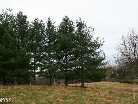 2nd image of 479 Macbeth Dr