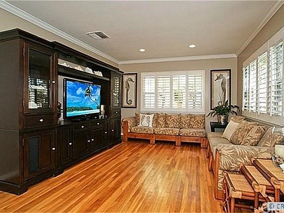 5th image of 3659 Radnor Ave