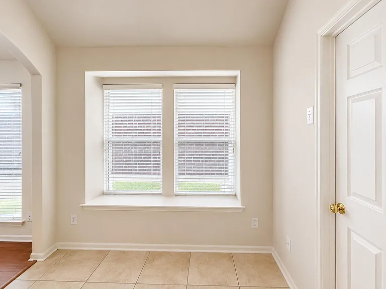 20410 Nelva Park Ct — Photo 18