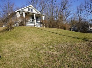 621 E Ofallon Dr, Caseyville, IL
